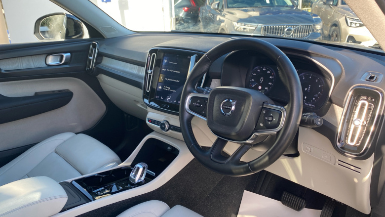 Volvo Xc40 2.0 B4P Inscription Pro 5dr Auto Petrol Estate